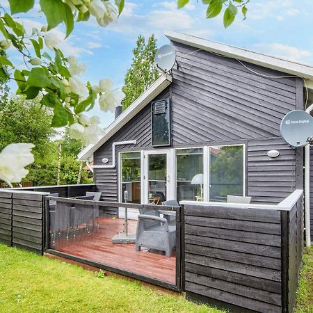 5 Person Holiday Home In Hovborg Exterior foto